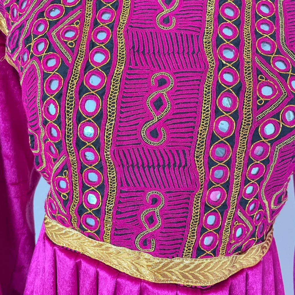 Afghan Dress/ ONLY WORN ONCE, perfect condition! 
Dress only, no scarf or pants